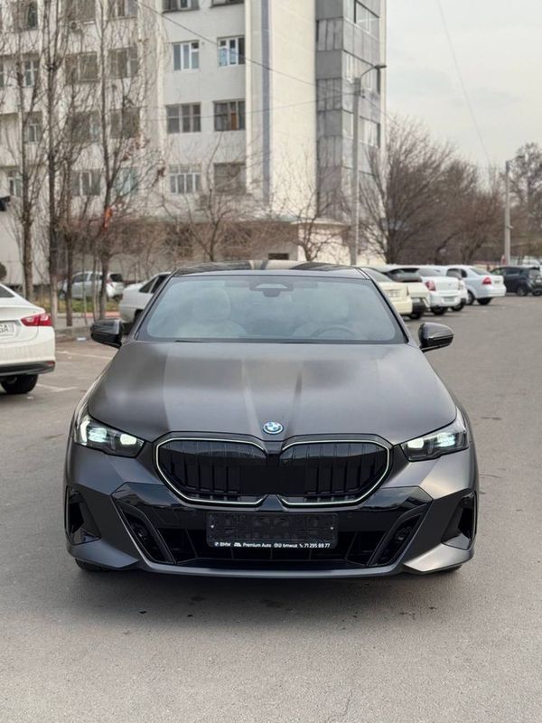 BMW 550e xDrive