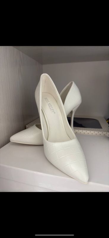 Туфли на каблуках