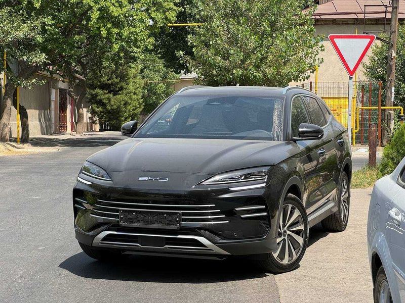 BYD Chempion DM-I Йили 2024 Гибрид BYD Chempion DM-I Йили 2024 Гибрид