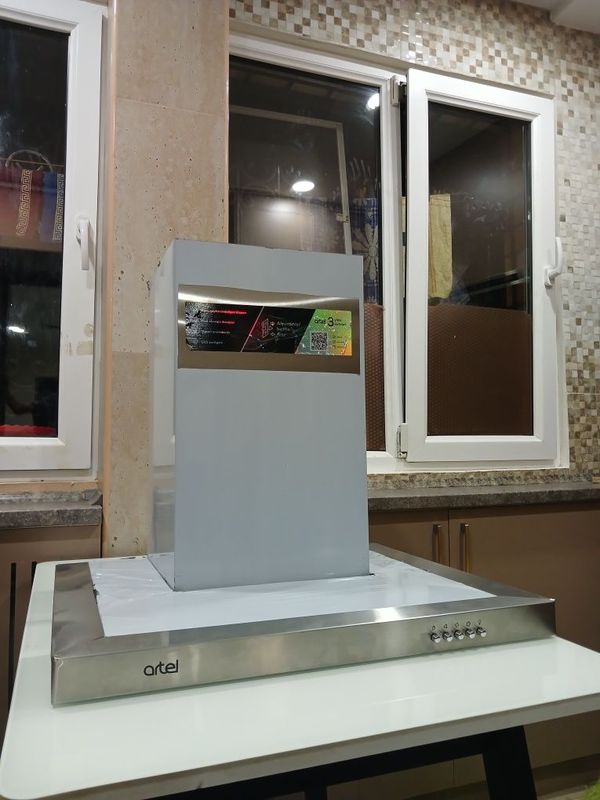 Вытяжка для кухни ARTEL новая Вытяжка для кухни ARTEL новая