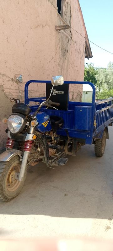 Mototsikl sotiladi Mototsikl sotiladi