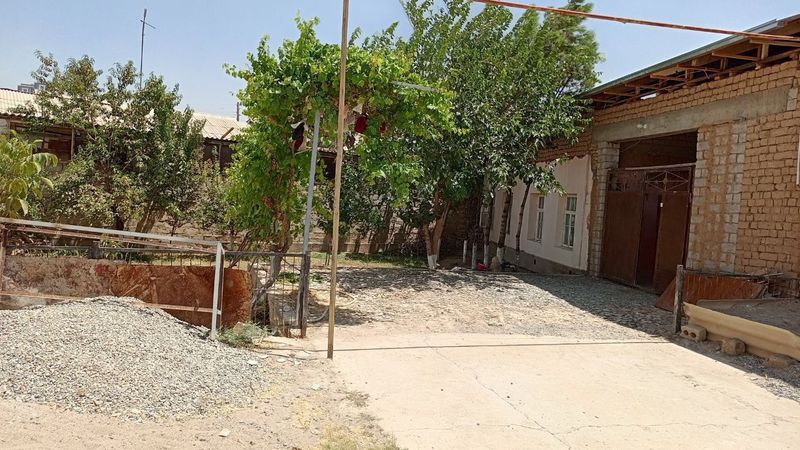 Hovli sotiladi 8 sutix mexanzatr Hovli sotiladi 8 sutix mexanzatr