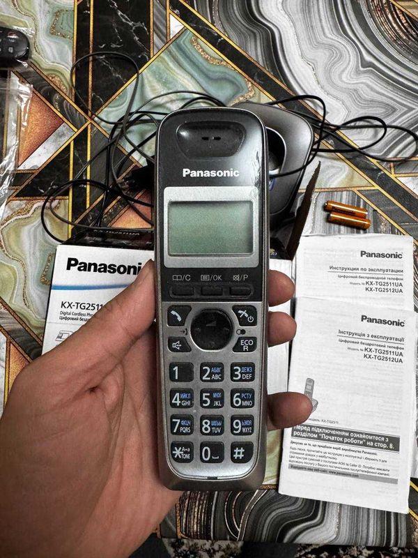 Panasonic kx-tg2511ua радиотелефон как новый