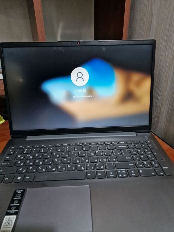 Notbuk Lenevo srochna sotiladi Notbuk Lenevo srochna sotiladi