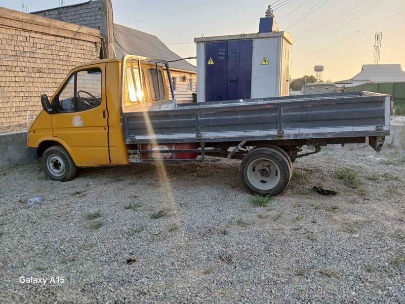 Ford tranzit sotiladi Ford tranzit sotiladi