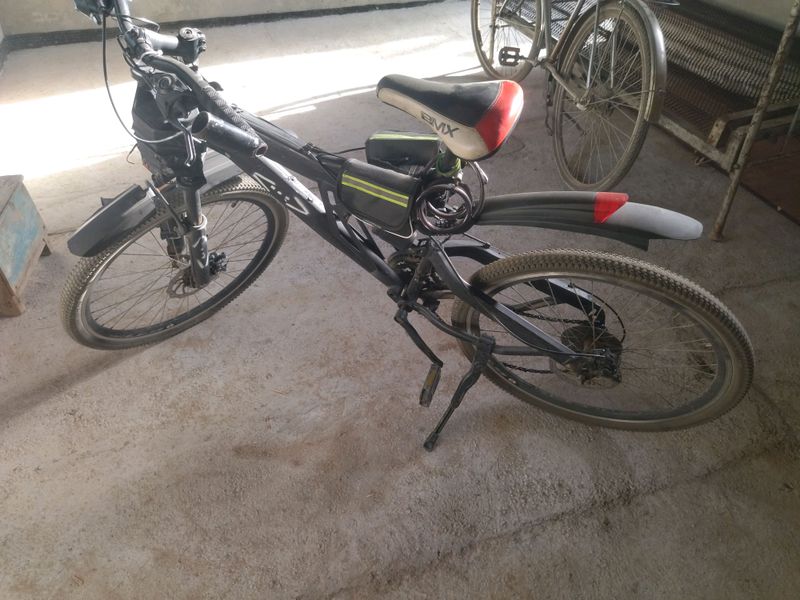 Velosiped 26 7 3 amatizator narxi 200 $ Velosiped 26 7 3 amatizator narxi 200 $