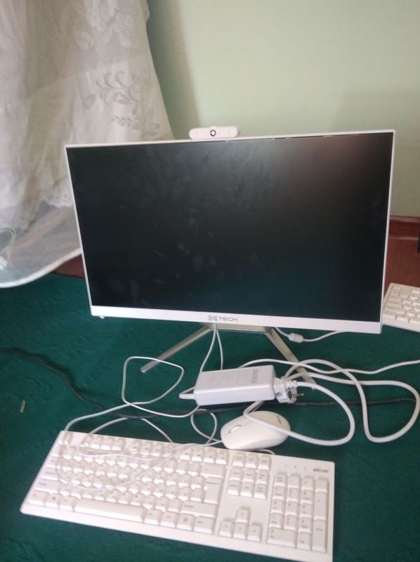 TECH monoblok ideal holatda TECH monoblok ideal holatda