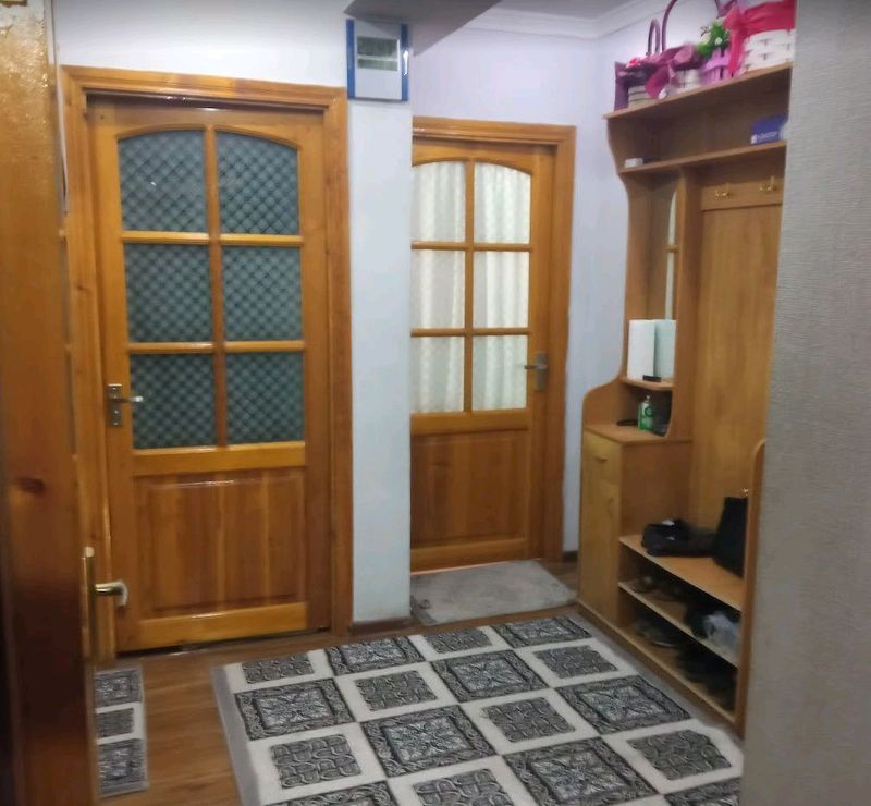 Продаётся квартира на Юнусабаде 4/3/4 Продаётся квартира на Юнусабаде 4/3/4