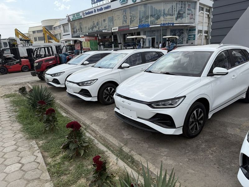 BYD e2 oq mokri novi
