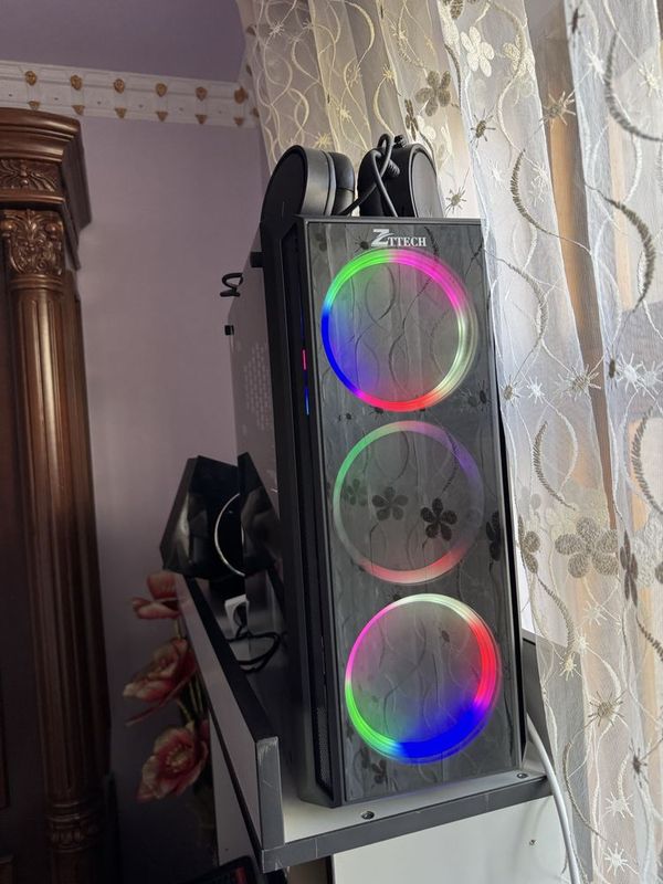 Kampiuter sotiadi srochna kamplekt Kampiuter sotiadi srochna kamplekt