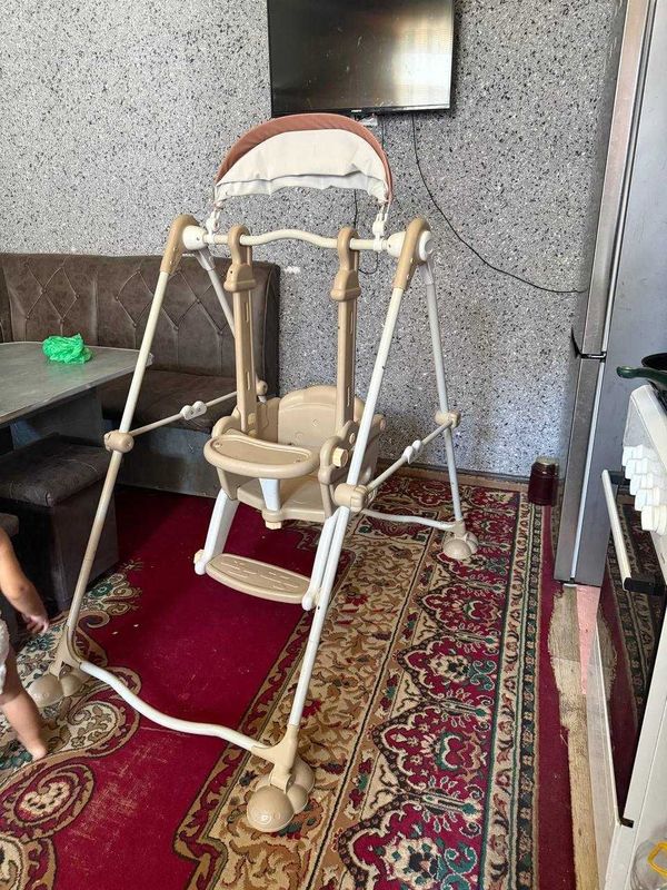Детски качеля пачти новий Детски качеля пачти новий