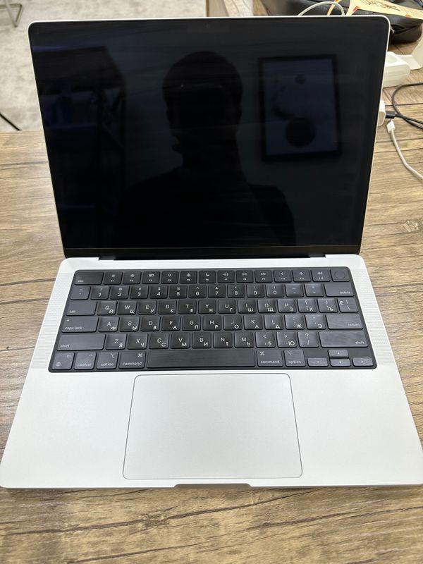 macbook m 3 pro 8/512 gb macbook m 3 pro 8/512 gb
