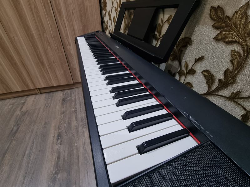 Пианино YAMAHA NP-32 Пианино YAMAHA NP-32