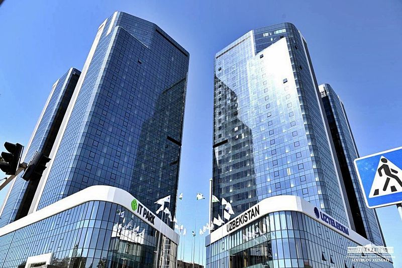 Академ городок.  IT- Park. (Новостройка).