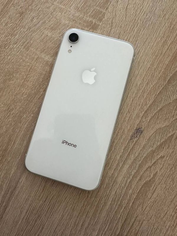 Iphone Xr (64gb) Iphone Xr (64gb)