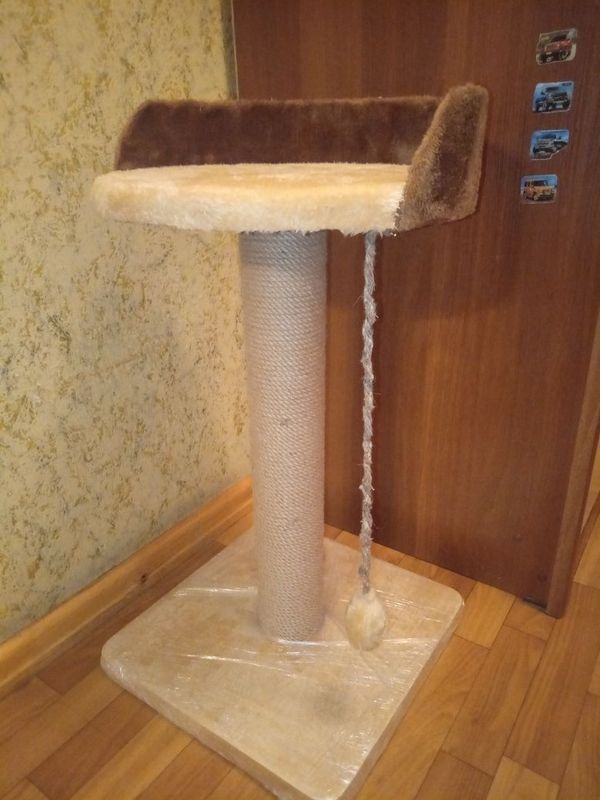 Столбик - когтеточка с лежанкой