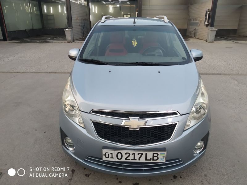 Srochna sotiladi Spark Aftomat 2015 yili