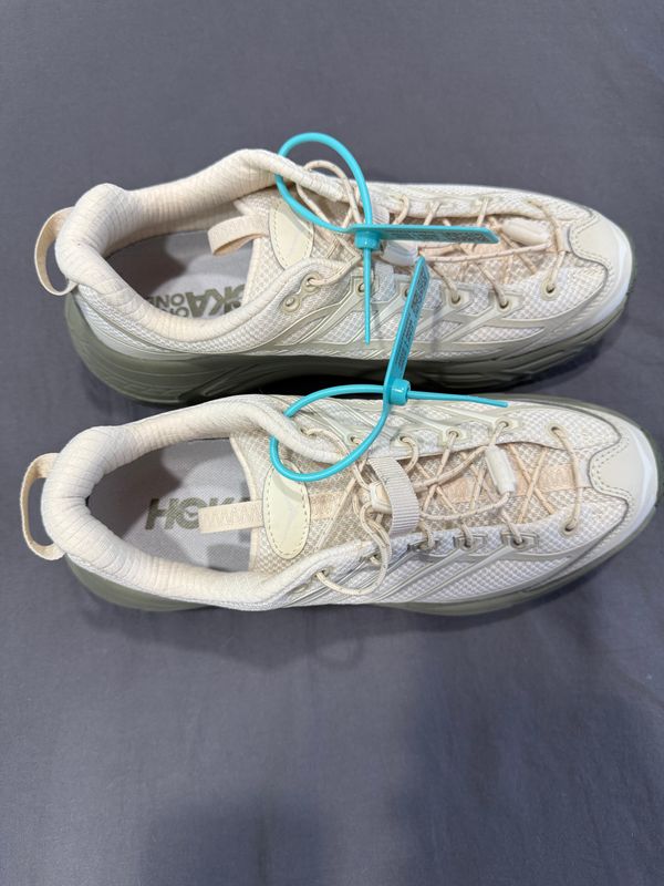 HOKA ONE ONE ( кроссовки для мужчин ) HOKA ONE ONE ( кроссовки для мужчин )