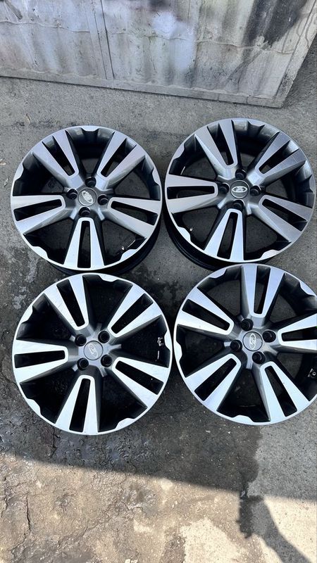 Диски LADA VESTA R17 6,5j 4 x 100 Диски LADA VESTA R17 6,5j 4 x 100