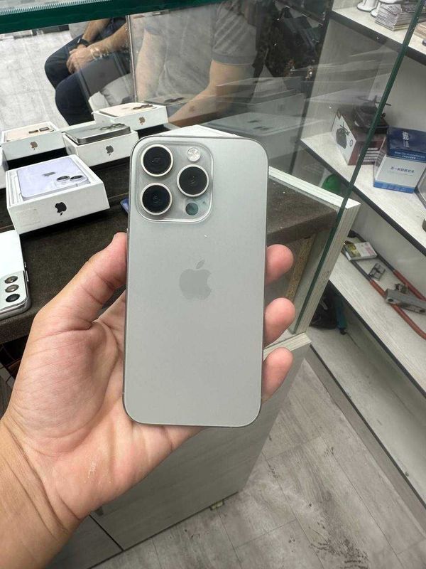 IPhone 15 pro ideal 92% IPhone 15 pro ideal 92%