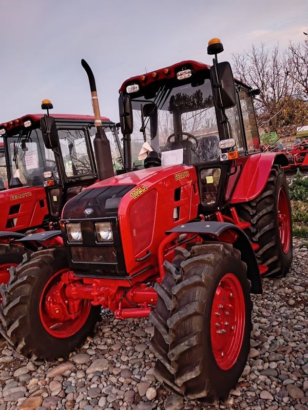 MTZ-Belarus Мтз-1025.2 Беларус Тракторлари Сотилади Аксия Нархларда