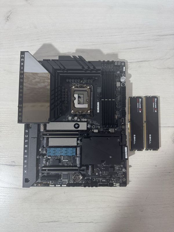 Комплект Asus ROG Maximus Z790 Dark Hero | G.Skill Ripjaws 64GB 6000MH Комплект Asus ROG Maximus Z790 Dark Hero | G.Skill Ripjaws 64GB 6000MH