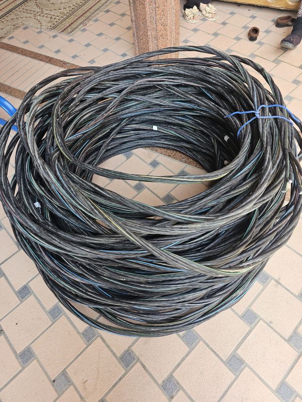 Kabel sotiladi. 4×16 / 4×35 tali Кабел Kabel sotiladi. 4×16 / 4×35 tali Кабел