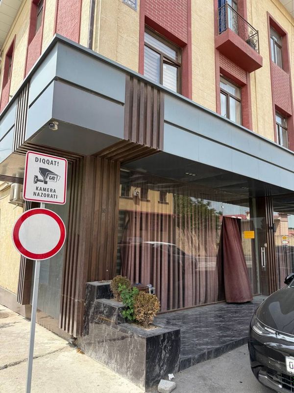 Юнусабадский р-н, ул. Регистан 342 кв.м + 100 кв.м Юнусабадский р-н, ул. Регистан 342 кв.м + 100 кв.м