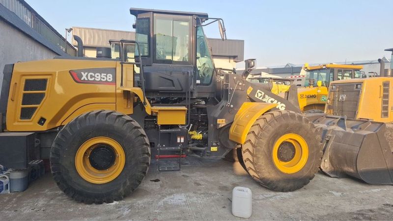 Погрузчик Xcmg XC958