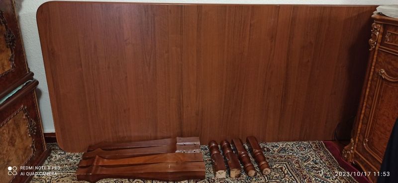 Stoli oʻzi yengide turipti kam ishlatilgan Stoli oʻzi yengide turipti kam ishlatilgan