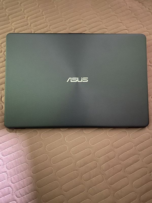 Note book Asus X505B