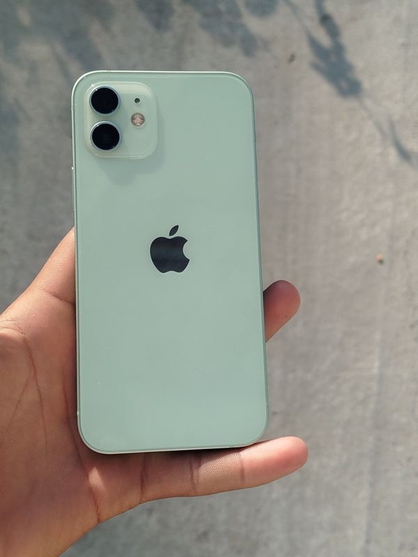 Iphone 12 obmen yoq Iphone 12 obmen yoq