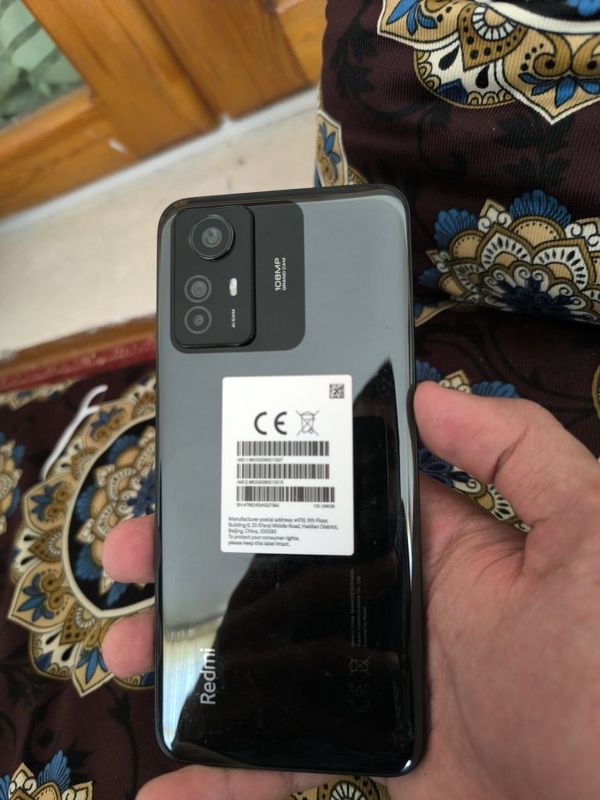 Redmi note 12S sotiladi xolati yangi