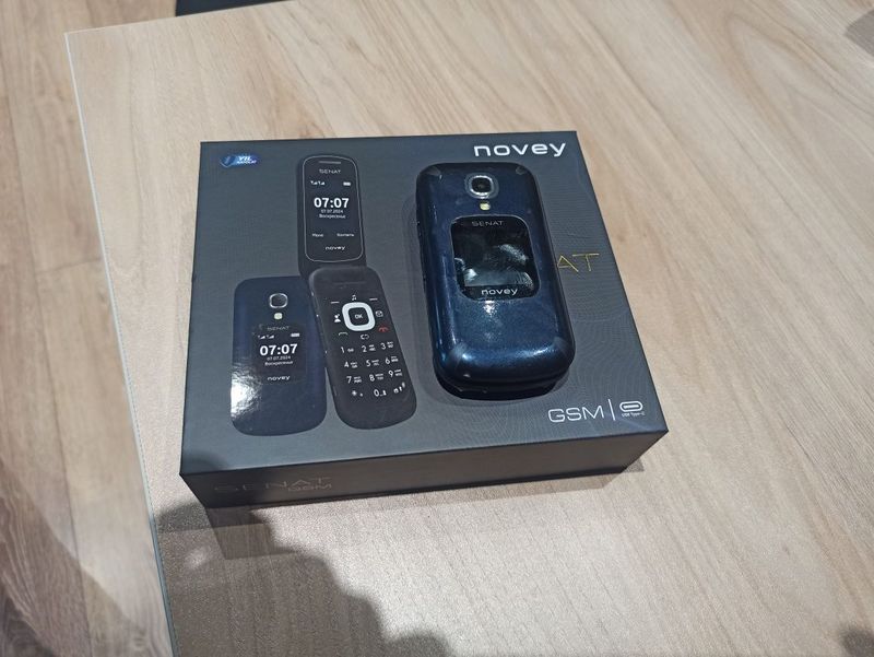 Телефон Novey Senat GSM Телефон Novey Senat GSM