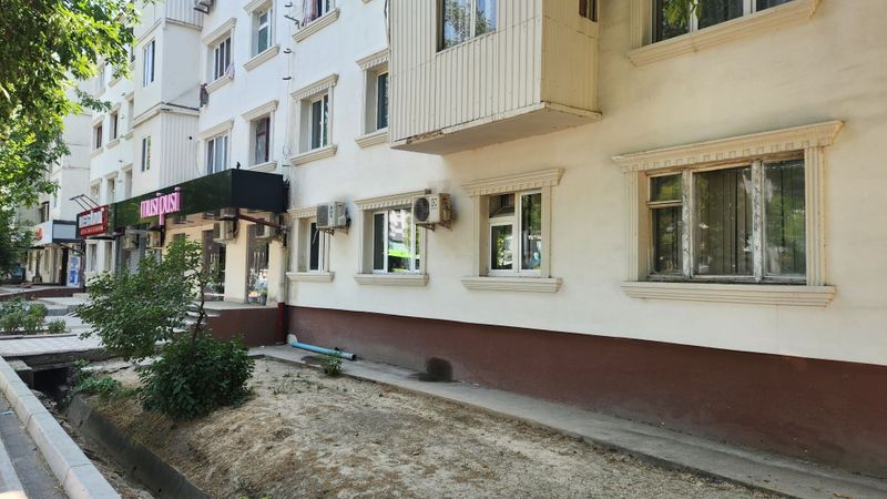 Под магазин орентир парк Локомотив Под магазин орентир парк Локомотив