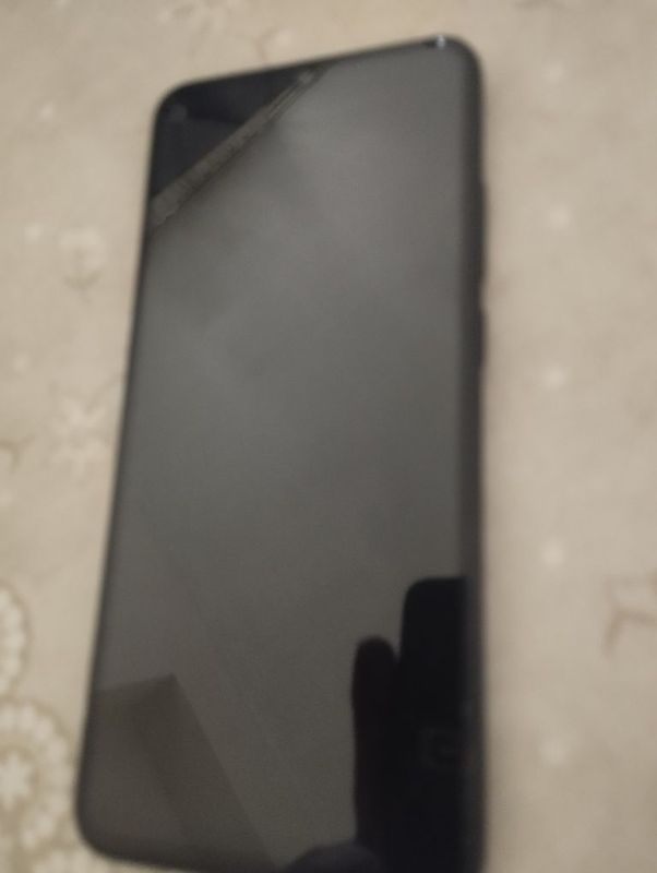 Redmi A2+ sotiladi