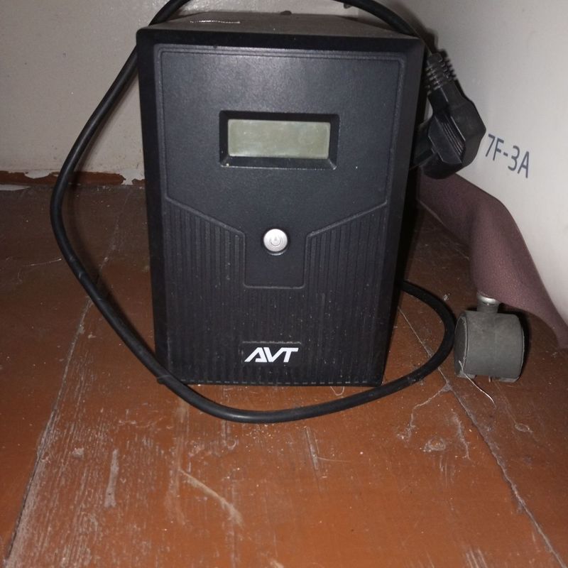 Stabilizator sotiladi Stabilizator sotiladi