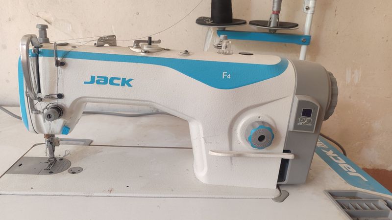 Jack to'g'ri chok tezda sotiladi 3.700 mln Jack to'g'ri chok tezda sotiladi 3.700 mln