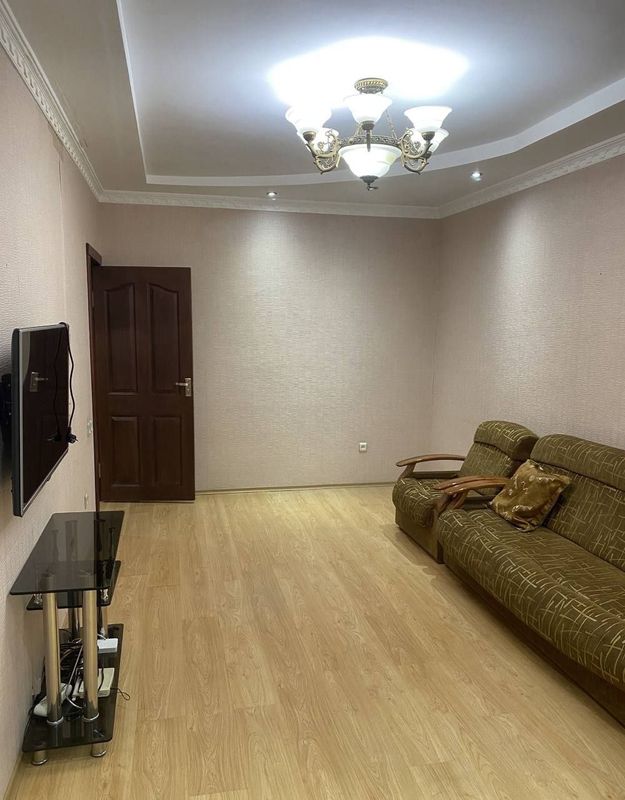 Arenda Sport Tovar 3 xonalik #AAA814 Arenda Sport Tovar 3 xonalik #AAA814