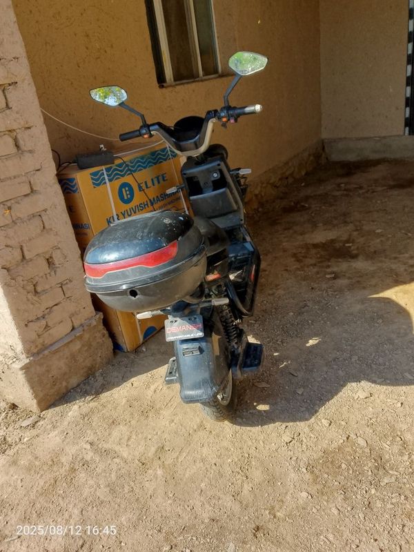 Skuter sroshni satiladi