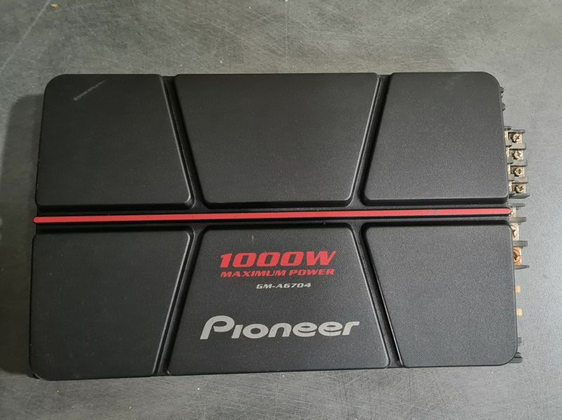 Усилитель Pioneer GM-A6704 Усилитель Pioneer GM-A6704