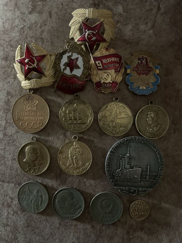 Antikvariant Kalleksiyalar bor Antikvariant Kalleksiyalar bor