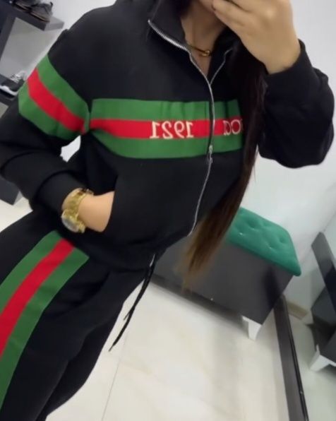Спортивный костюм женский Спортивный костюм женский