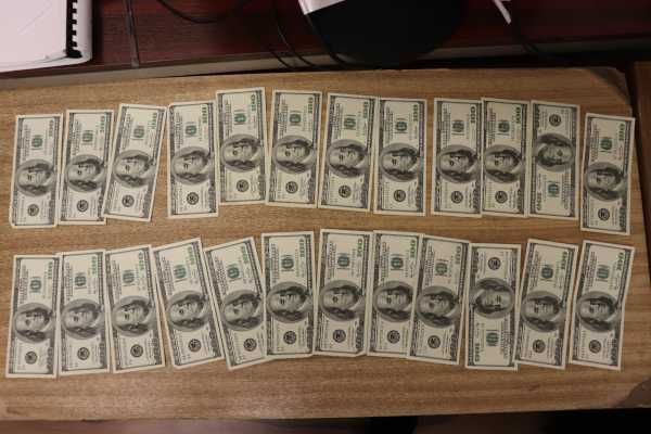 Dollar tekshiramiz xizmat tez va cheklari bilan (seriyniy raqam) Dollar tekshiramiz xizmat tez va cheklari bilan (seriyniy raqam)
