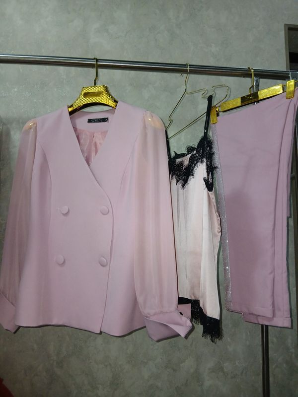 Turkiya razmerida 38-42 gacha keladi