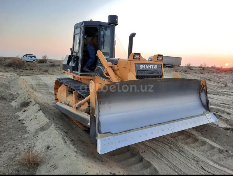 Бульдозер shantui SD16 Бульдозер shantui SD16