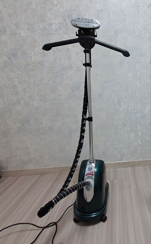 Продаётся паровой утюг Продаётся паровой утюг