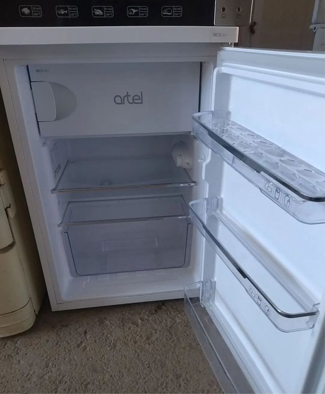 Продам холодильник artel