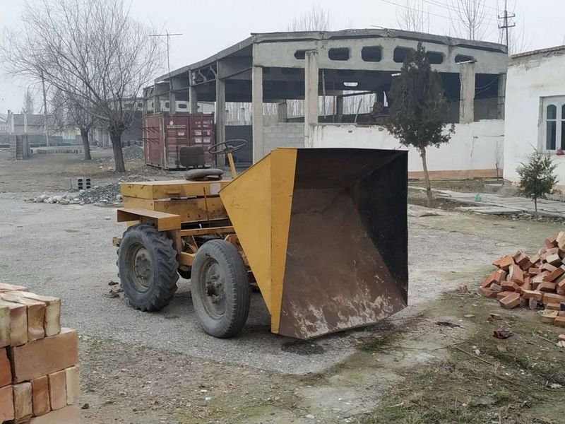 Traktor sotiladi kilosi 7000 so’mdan