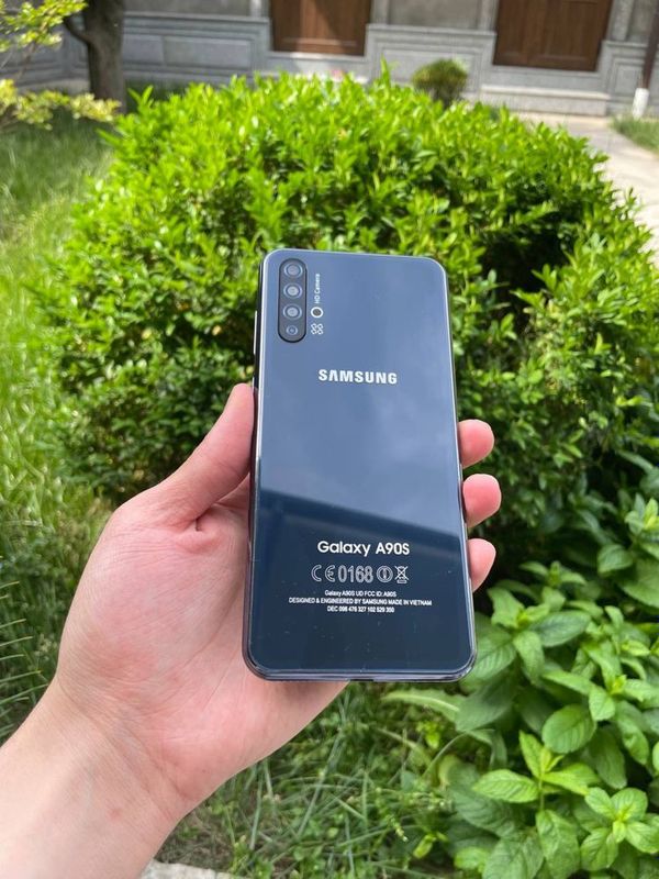 Samsung A90S aybi yo’q Samsung A90S aybi yo’q